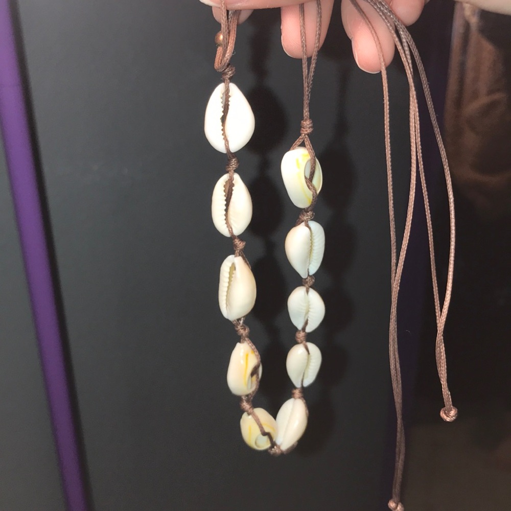 Shell necklace